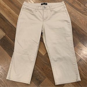 Lee Riders stretchy soft Mid Rise Tan Khaki Capri Jeans Size 8